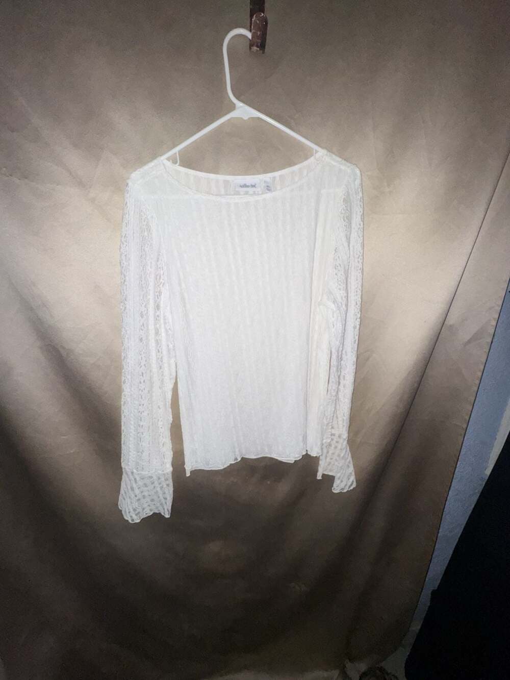 Willow + Root Women's Long Sleeve Mixed Lace Blouse